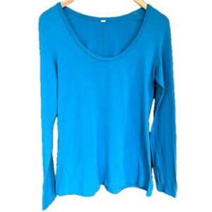 Lululemon  *  Long-Sleeve Shirt with Thumbholes